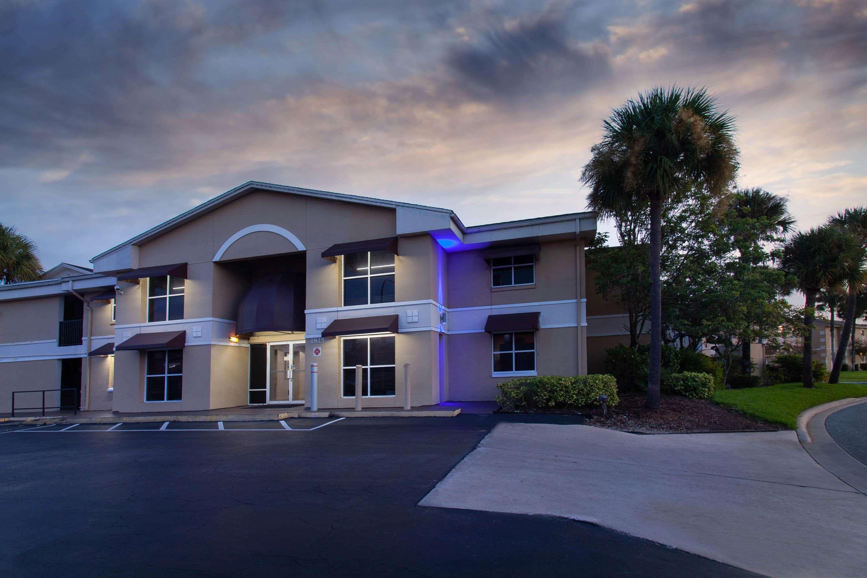 Super 8 By Wyndham Kissimmee Μοτέλ Εξωτερικό φωτογραφία