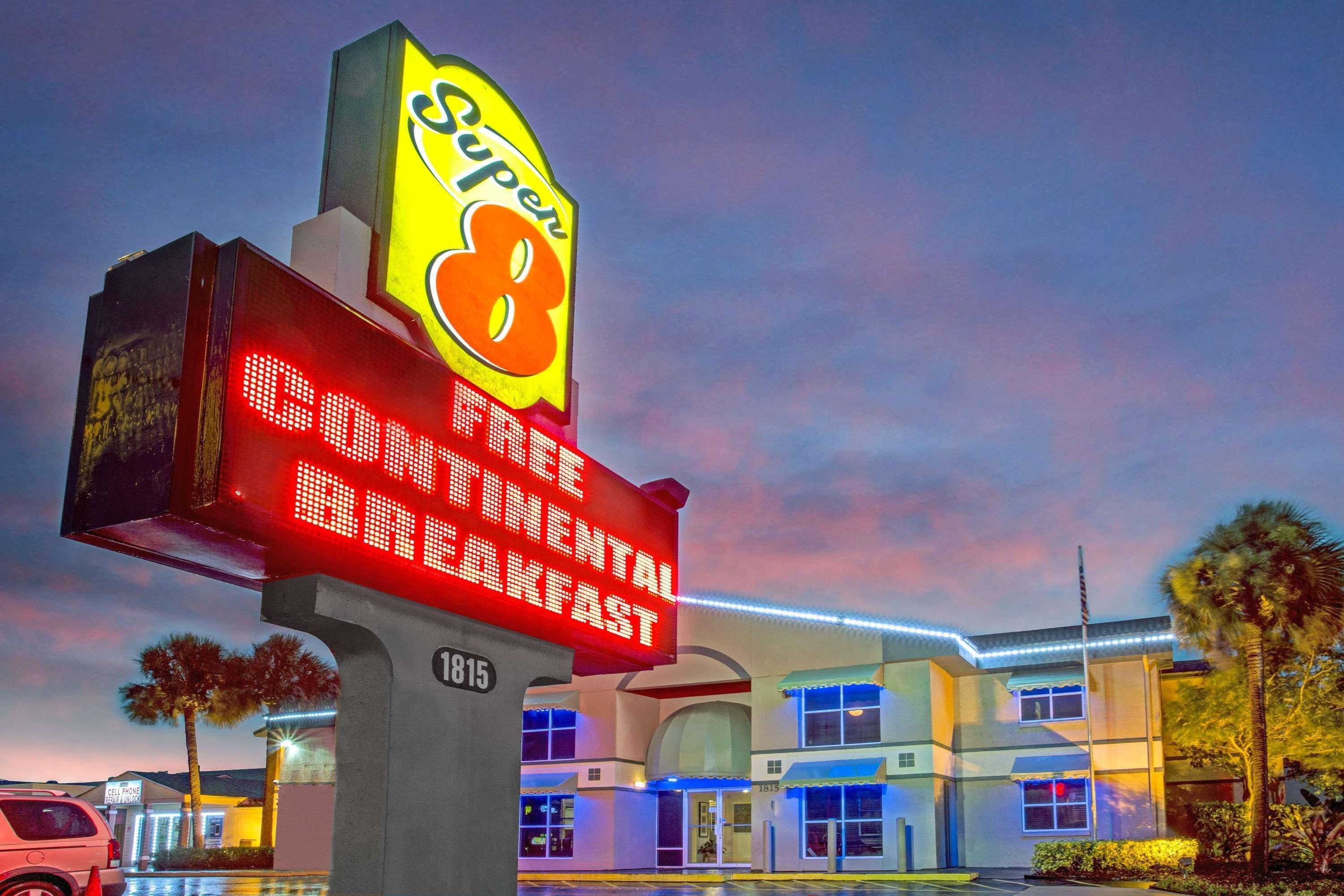 Super 8 By Wyndham Kissimmee Μοτέλ Εξωτερικό φωτογραφία