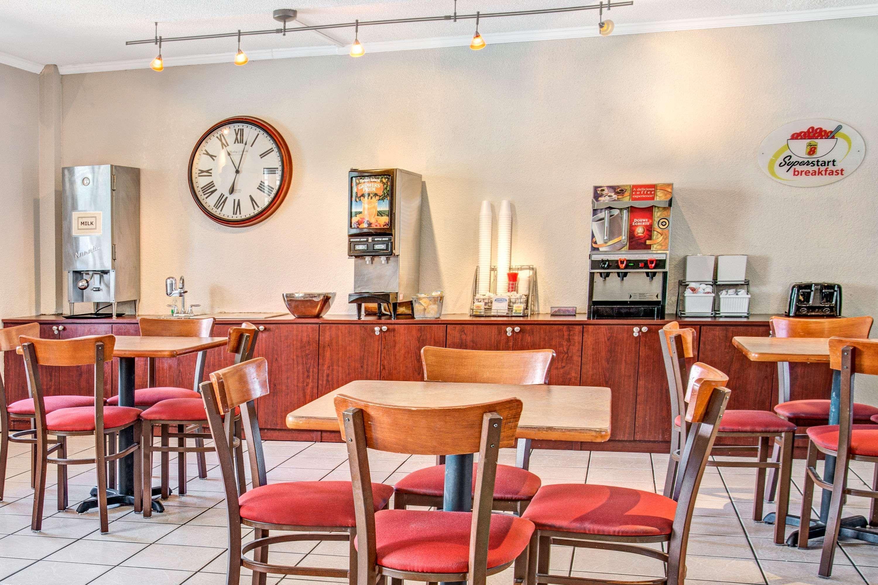 Super 8 By Wyndham Kissimmee Μοτέλ Εξωτερικό φωτογραφία