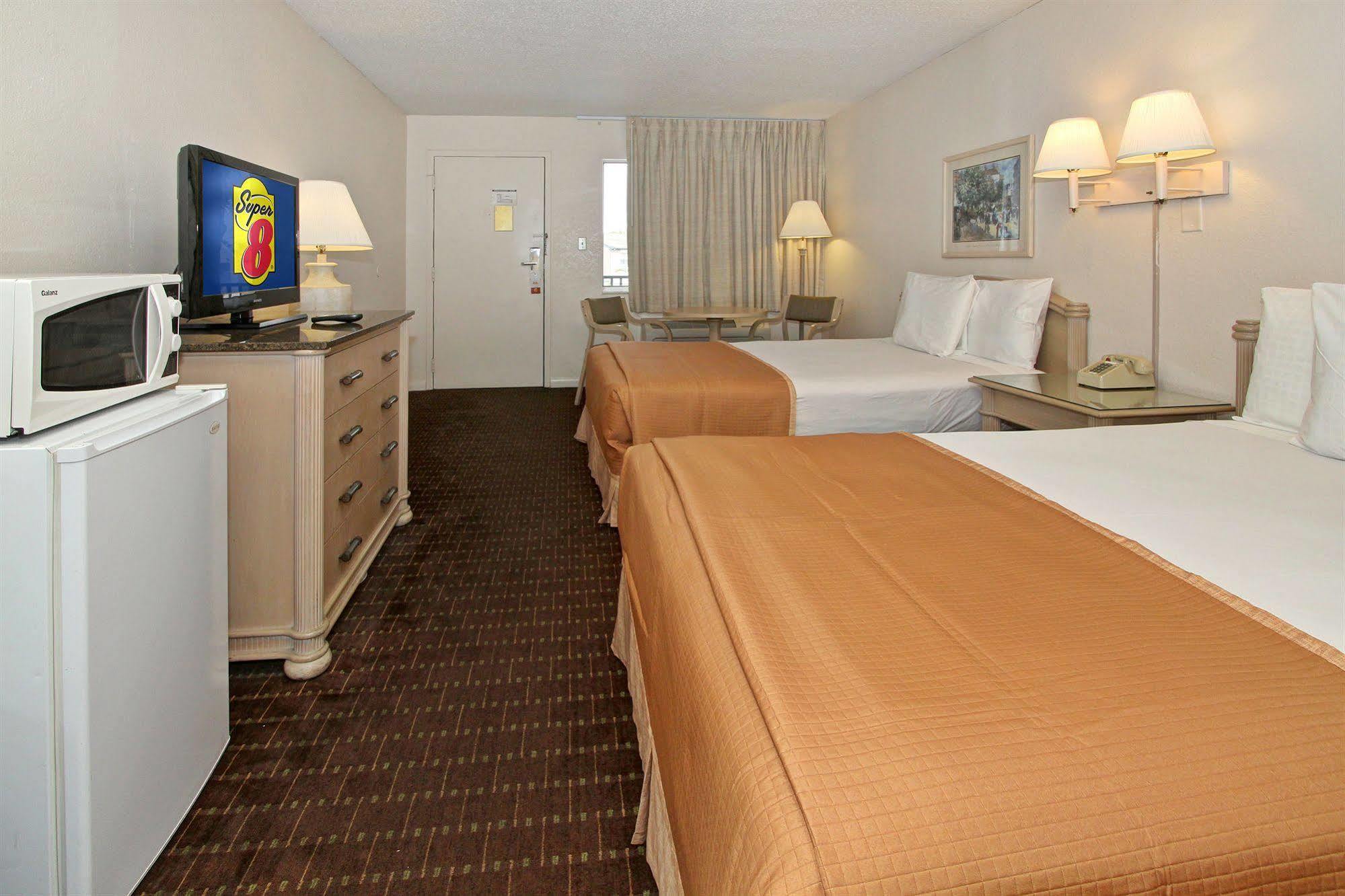 Super 8 By Wyndham Kissimmee Μοτέλ Εξωτερικό φωτογραφία
